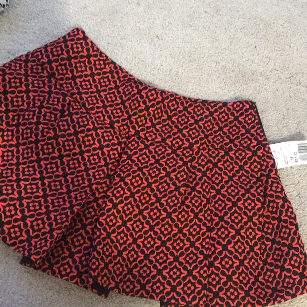 NWT pleated skirt xs